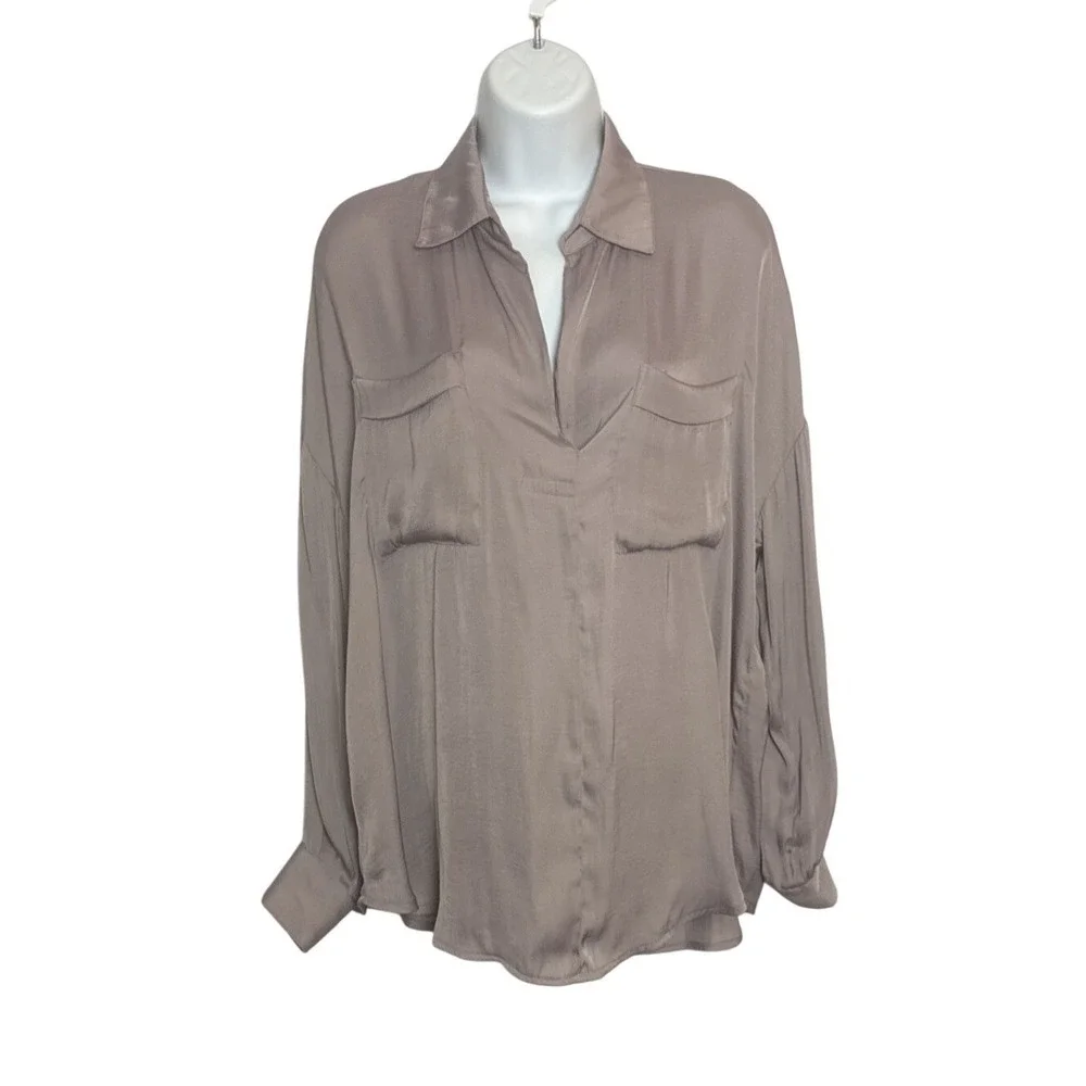Free People Womens XS Blouse Top Silky Satin Quiet Luxury Going Out‎ Career